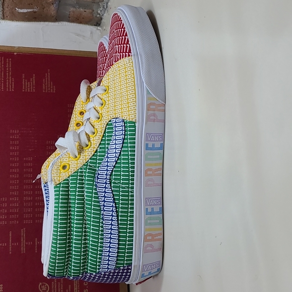 🏳️‍🌈VANS Sk8 Pride LGBTQ+ - Picture 2 of 11